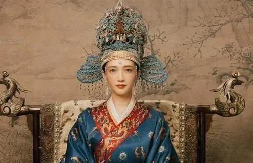 赵祯的皇后是谁(宋仁宗的三位皇后：一个敢打他，一个逼迫他，一个恃宠而骄)